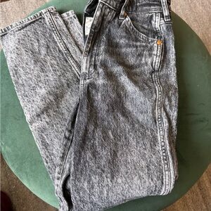 Wrangler Gray Straight Jeans with Textured Vintage Look